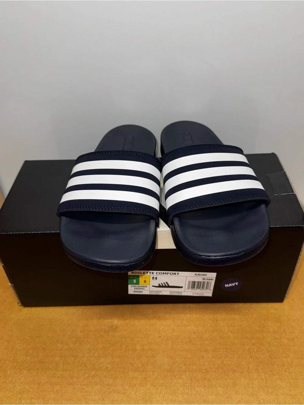 ADIDAS Adilette Comfort Unisex NAVY Stripe Slides Mens 5, Womens 6 New
